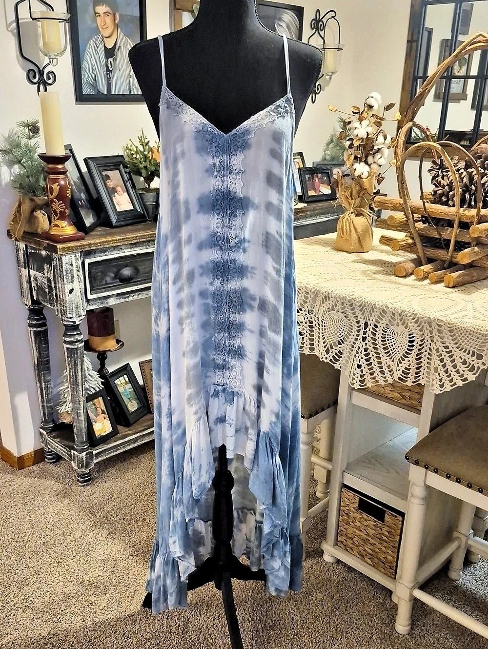 Raviya - Tie-Dye Lace Maxi Dress in Blue & White